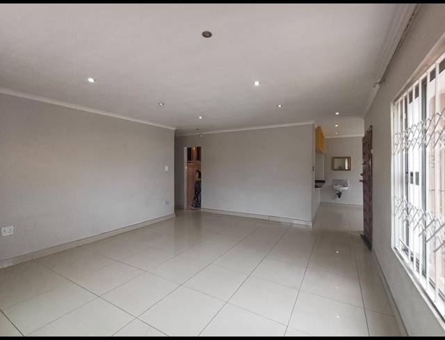 2 BEDROOM PROPERTY TO RENT IN KENVILLE